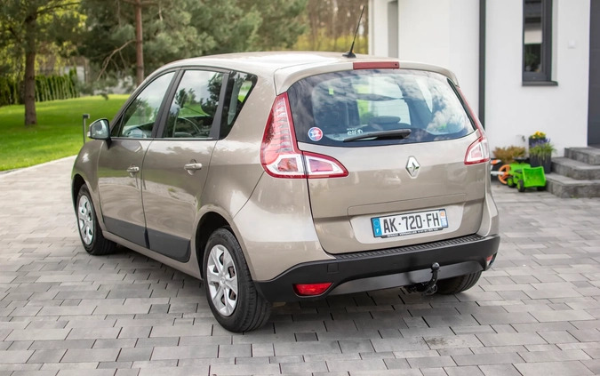 Renault Scenic cena 24950 przebieg: 243550, rok produkcji 2010 z Nisko małe 781